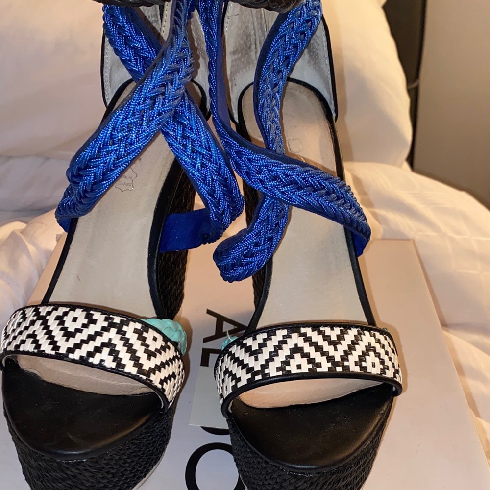 Aldo Black and Blue Platform Sandals